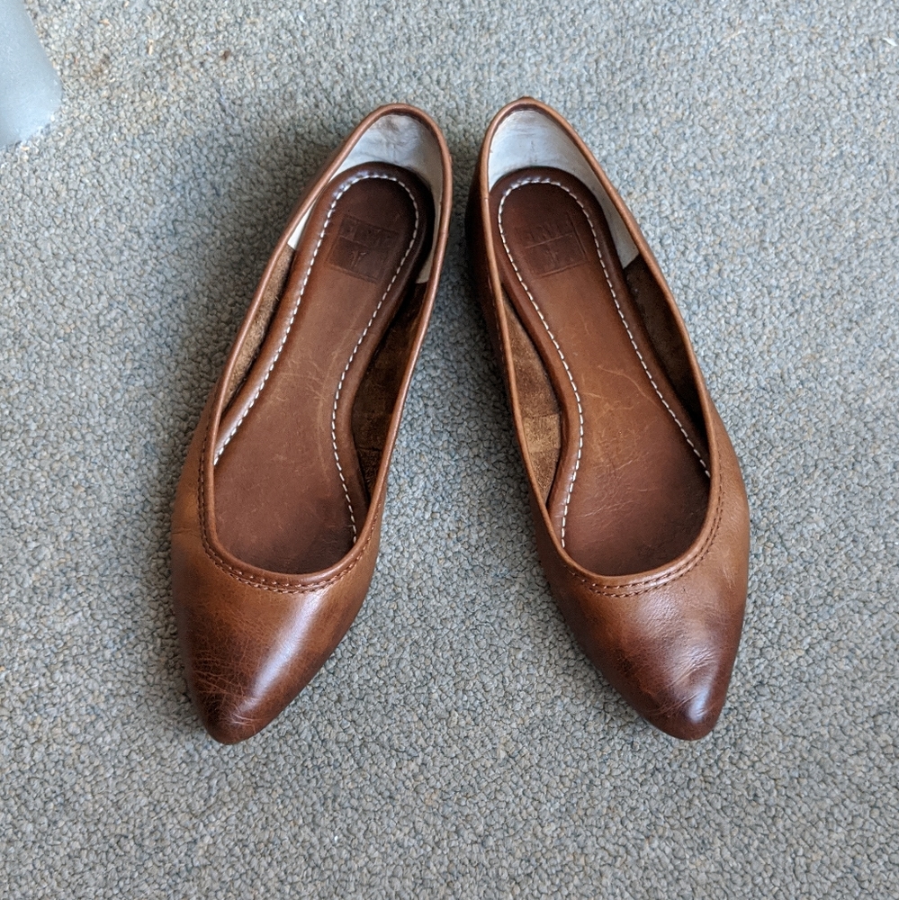 Frye Regina Flat, Cognac, US 7, fits like US 6/6.5